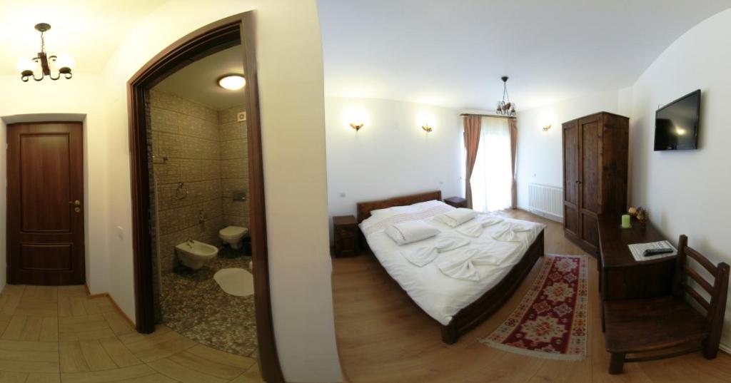 ホテル Casa Cartianu Târgu Jiu 部屋 写真